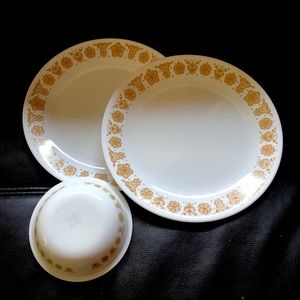 Vintage corelle